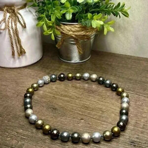 Elegant Multicolor Pearl Necklace